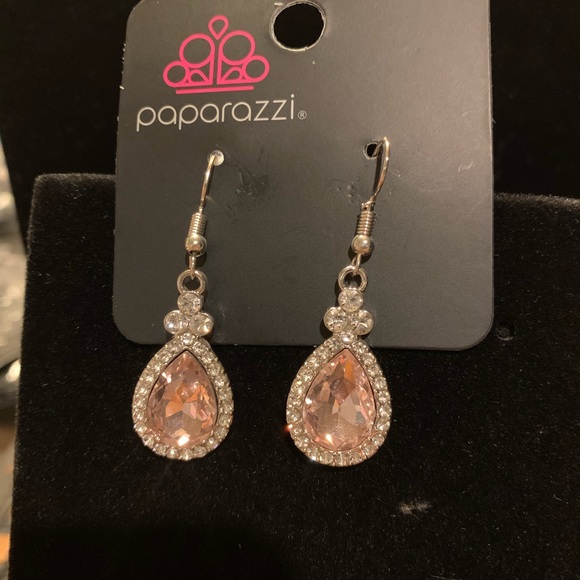 🛑SOLD🛑Pink Tear Drop Rhinestone gem silver earrings!!!! - Picture 2 of 2